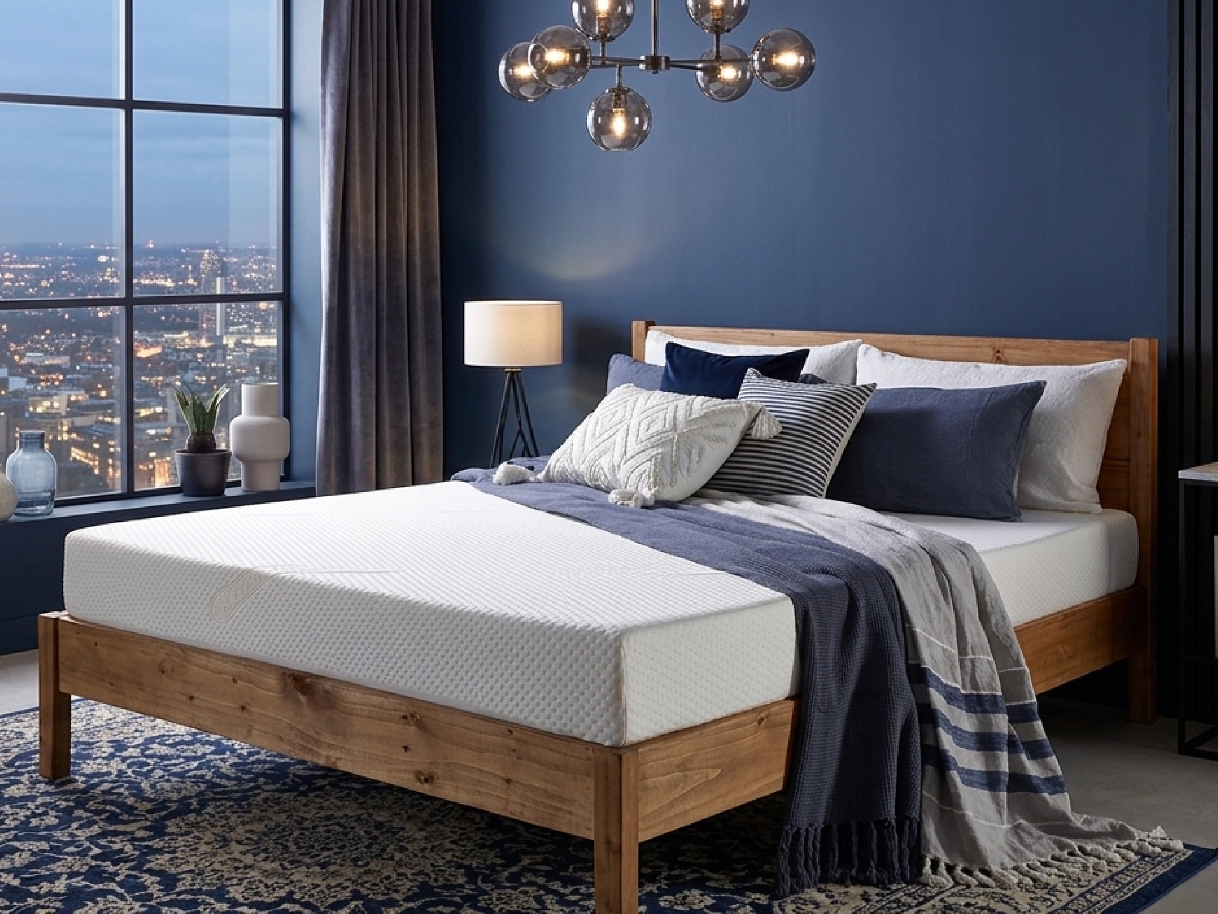 Coolmax Deluxe 1000 Pocket Sprung Memory Foam Mattress - Memory Foam Warehouse.